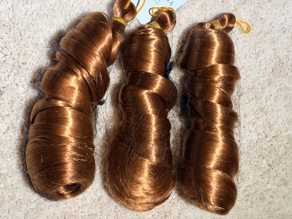 24” French curls extension in colour