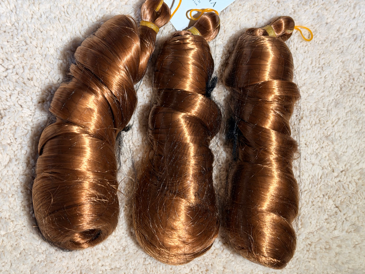 24” French curls extension in colour
